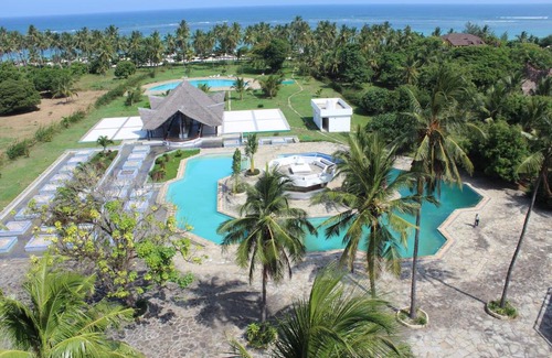 Diani Beach Hotel | Golden Beach Resort A051