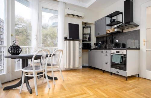 Vizivaros Apartment | Golden Hour Apartment