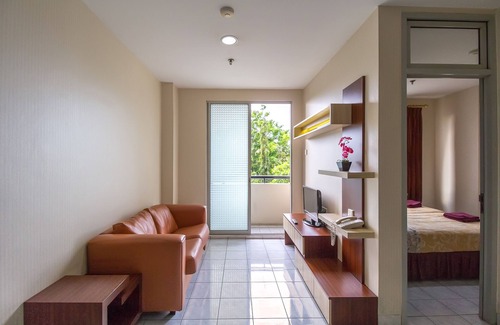 Muarakarang Hotel | Golden Sky Condotel