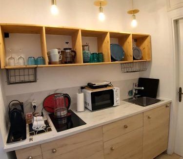 Kypseli Apartment | Golden Unicorn Studio in the center of Athens