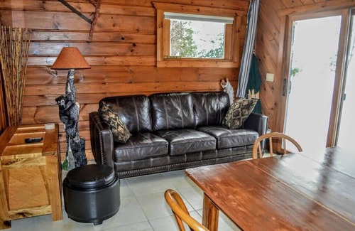 Lac du Flambeau House | Goldfinch Getaway - Fence Lake