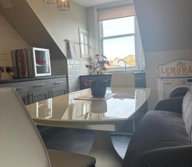 Ayr Apartment | Golfers Rest