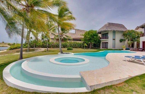 Punta Cana Villa | Golondrina Lake View
