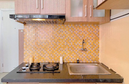 Rawasari Apartment | Good and Warm 2BR at Green Pramuka City Apartment