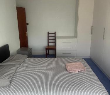 Stanmore House | Gordon Avenue Guest House HA7 London