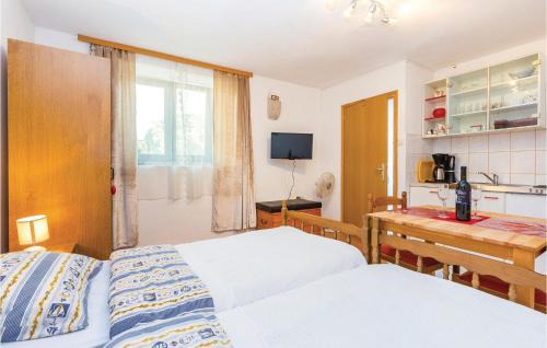 Bakar Apartment | Gorgeous Apartment In Bakar With Wifi