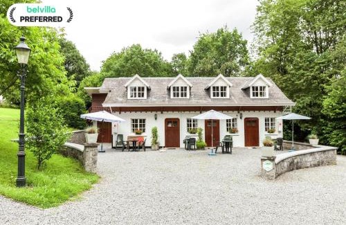 Durbuy Apartment | Gorgeous Apartment in Bohon with Garden Furniture and BBQ