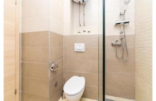 Vinisce Apartment | Gorgeous Apartment In Vinisce With Wifi