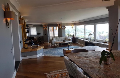 Moda Apartment | Gorgeous, full ocean view penthouse in Istanbul