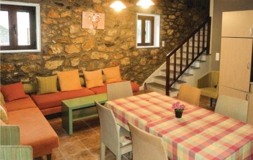 Paralia House | Gorgeous Home In Astros Peleponese