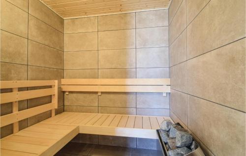 Hvidbjerg Strand House | Gorgeous Home In Børkop With Wifi