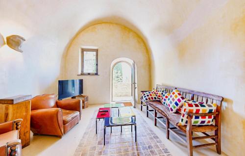 Clansayes House | Gorgeous Home In Clansayes Clansayes