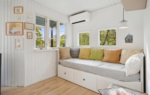 Bønnerup Strand House | Gorgeous Home In Glesborg With Wifi