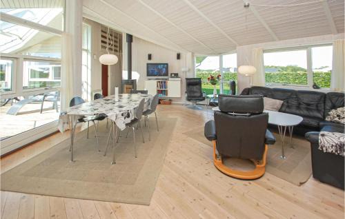 Flovt Strand House | Gorgeous Home In Haderslev With Wifi