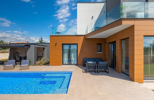 Orbanici House | Gorgeous home in Marcana