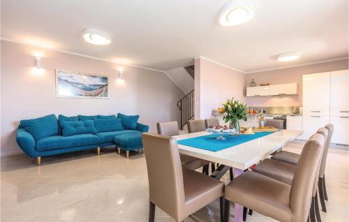 Praputnjak House | Gorgeous Home In Praputnjak