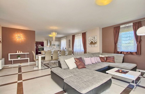 Banjole House | Gorgeous home in Pula