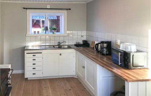 Rattvik House | Gorgeous Home In Rättvik With Lake View