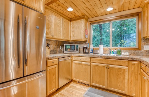 Rhododendron House | Gorgeous home with views of the river, fireplace, washer/dryer, & dog-friendly
