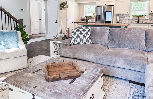 Pottsboro House | Gorgeous Lakeside Community on Lake Texoma with Lake Access and Boat Ramp