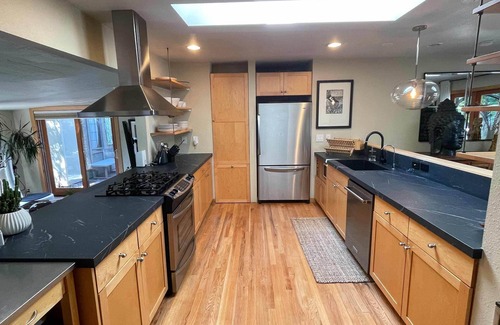 South Boulder House | Gorgeous Modern Zen Retreat - 4BR Boulder Home w/Hot Tub & Trails