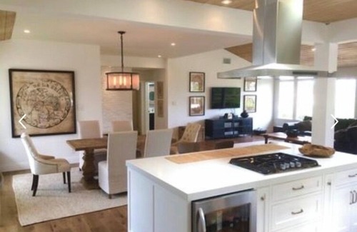 Los Angeles House | Gorgeous Newly Remodeled Open Plan Home With Spectacular City Views and Sunsets.
