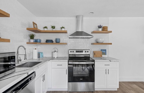 Captiva Cottage | Gorgeous Renovated Cottage steps to beach!