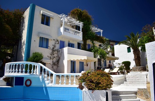 Piskopiano House | Gorgeous Studio for 2 People, Swimming Pool and Sea View
