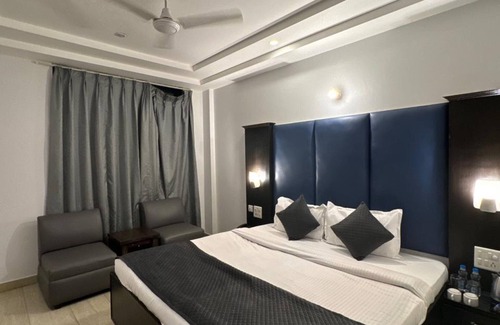 Kishangarh Hotel | Goroomgo Chandigarh Grand and Banquet