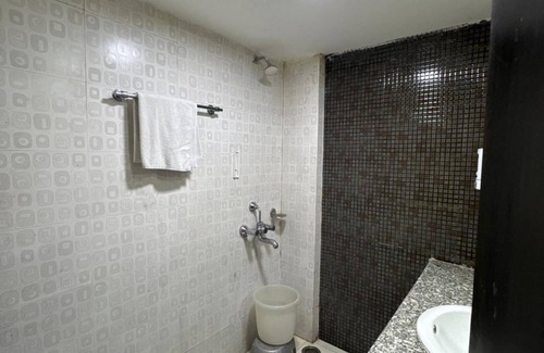 Kishangarh Hotel | Goroomgo Chandigarh Grand and Banquet