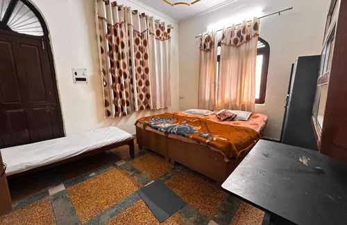 Haldwani Hotel | Goroomgo Homestay Haldwani