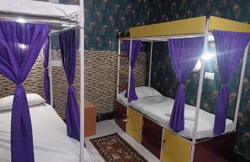 Sarnath Hotel | Goroomgo Mohit Paying Guest House Varanasi