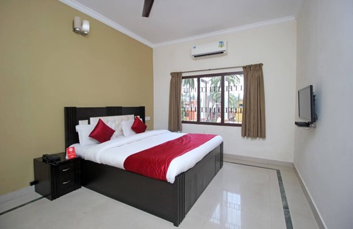 Bhubaneshwar Hotel | Goroomgo Shree Ganapati Premium