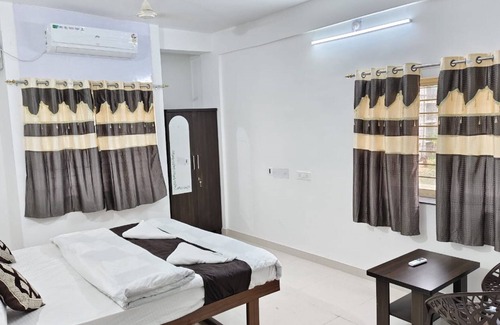 Patia Hotel | Goroomgo Shree Laxmi Resorts Bhubaneswar
