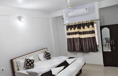 Patia Hotel | Goroomgo Shree Laxmi Resorts Bhubaneswar