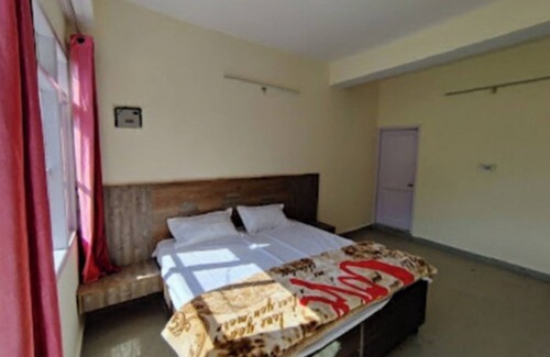 Shimla Hotel | Goroomgo Sukh Dham Homestay Shimla