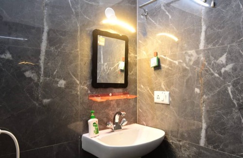 Sector II Hotel | Goroomgo The Moon Residency Kolkata