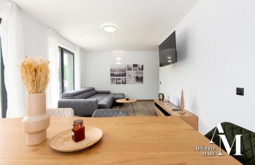 Ravna Gora House | Gorska Idila "Smreka" - a Modern House in Quiet Area with Wellness