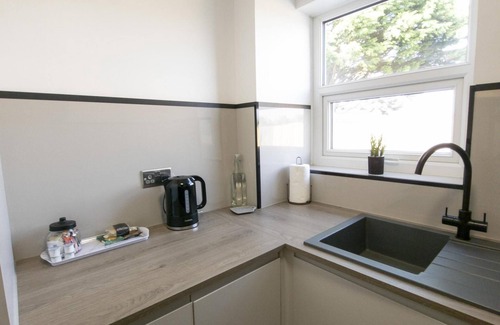 Port-Eynon Apartment | Gower Hideaway - 2 Bed Apartment - Ocean Breeze