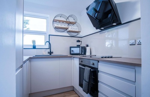 Port-Eynon Apartment | Gower Hideaway - 3 Bed Apartment - Ocean Breeze
