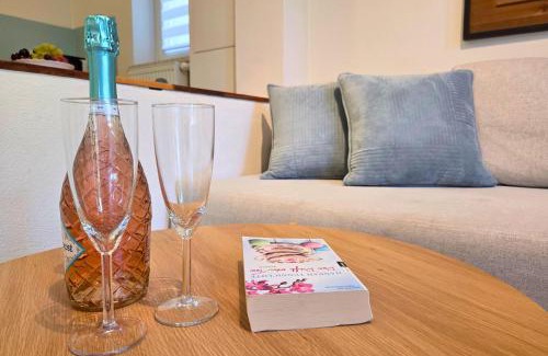Senftenberg Apartment | Grüne Oase mit eigener Terrasse zwischen Altstadt und Hafen #1