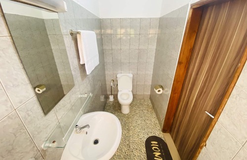 Lome House | Grace Lodge