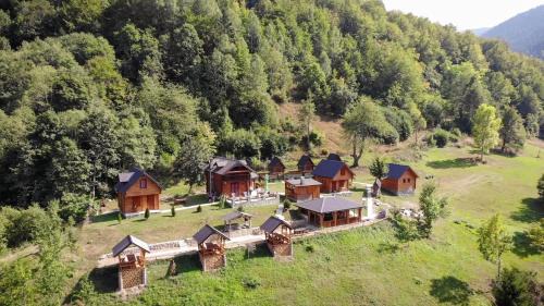 Montenegro Ski Chalet | Gradine - Katun kamp