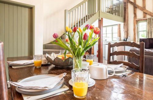 Saxmundham House | Granary Cottage Valley Farm Barns, Snape