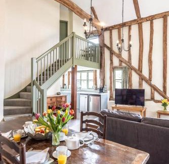Saxmundham House | Granary Cottage Valley Farm Barns, Snape