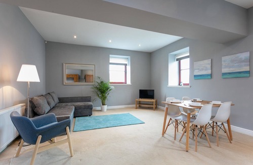 Ayr Apartment | Granary Suite No3 - Donnini Apartments