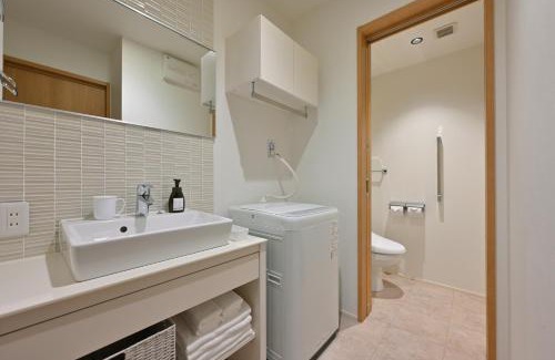 Hiroshima City Centre Apartment | GRAND BASE Hiroshima Peace Memorial Park
