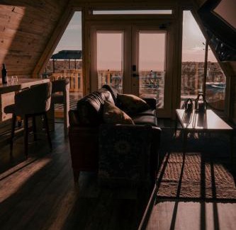 Valle House | Grand Canyon A-Frame Hot-tub & Sauna