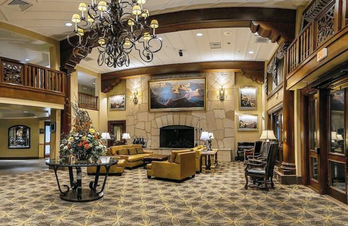 Williams Hotel | Grand Canyon Railway & Hotel
