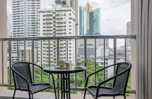 Khlong Toei Nuea Apartment | Grand Mercure Bangkok Asoke Residence